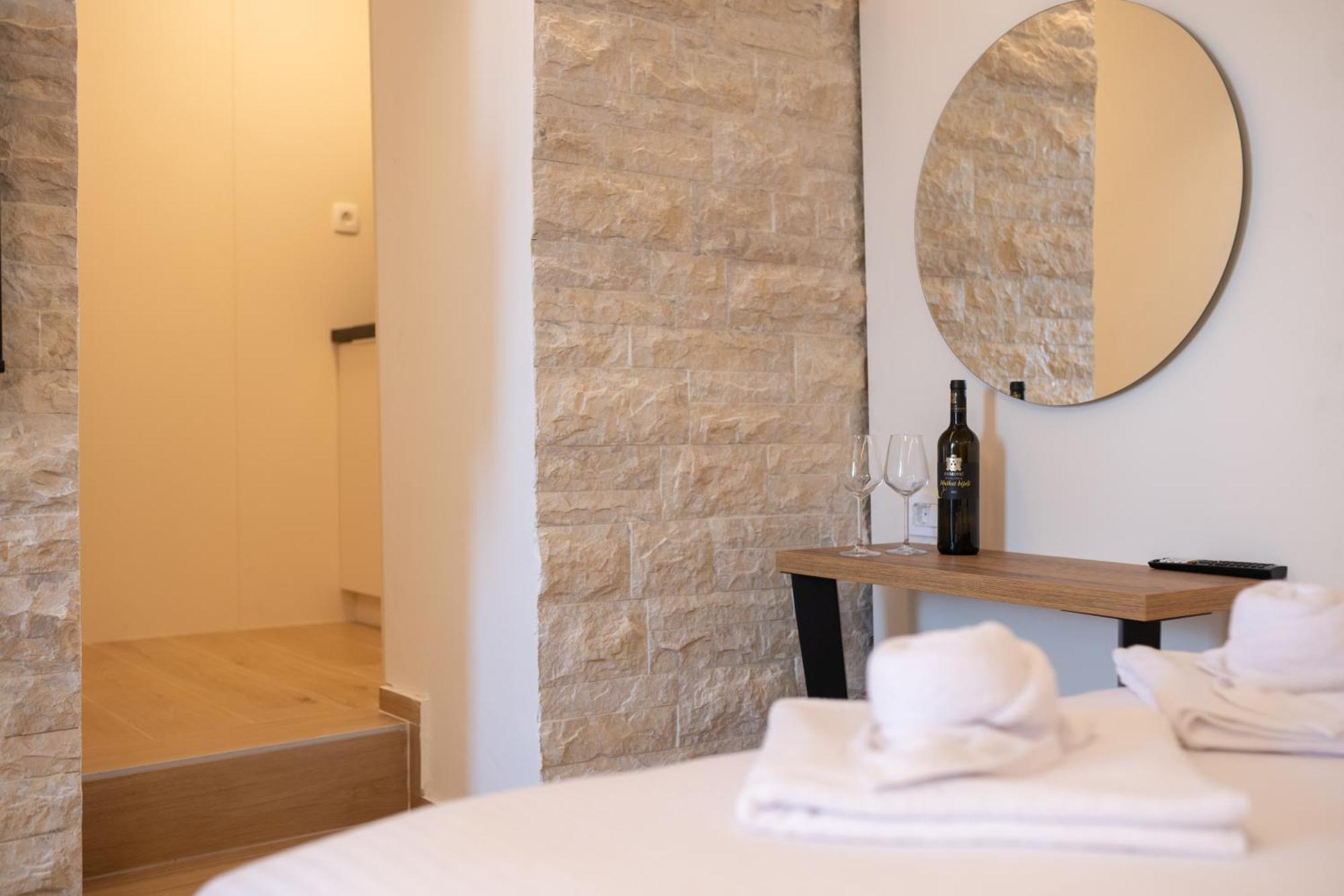 Christian Studio Apartments Умаг Экстерьер фото